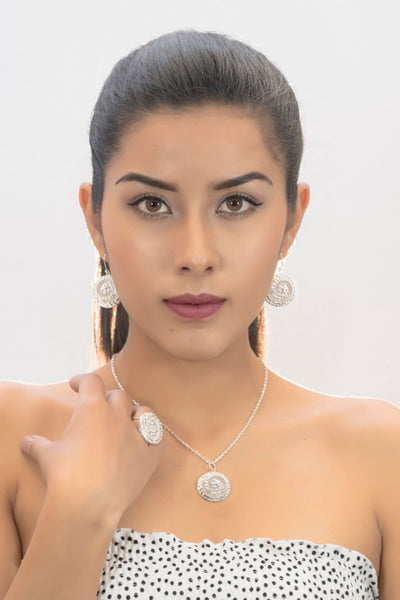 ARETES CIRCULO MARTILLADO CON TELAR EN PLATA